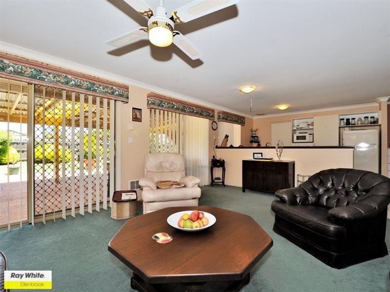 27 Eradu Ramble, Hocking WA 6065