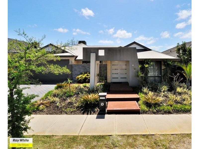 21 Dulegal Way, Aveley WA 6069