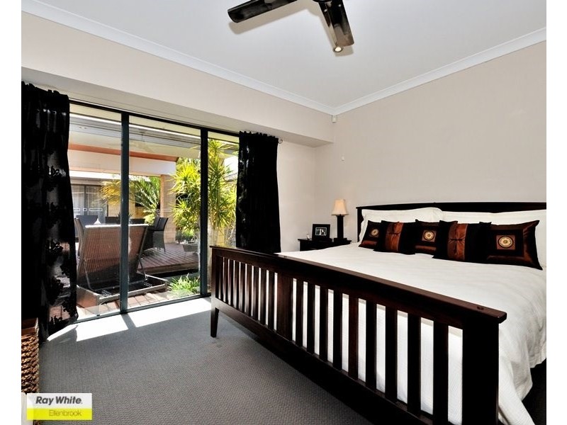 21 Dulegal Way, Aveley WA 6069