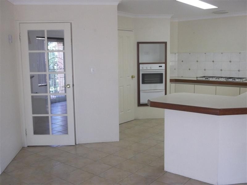 29 Midsummer Circle, Ellenbrook WA 6069