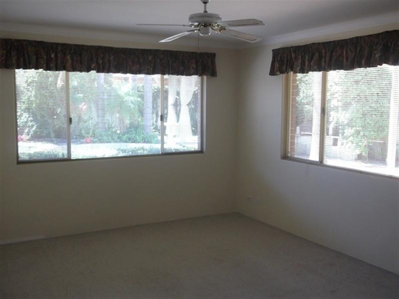 29 Midsummer Circle, Ellenbrook WA 6069