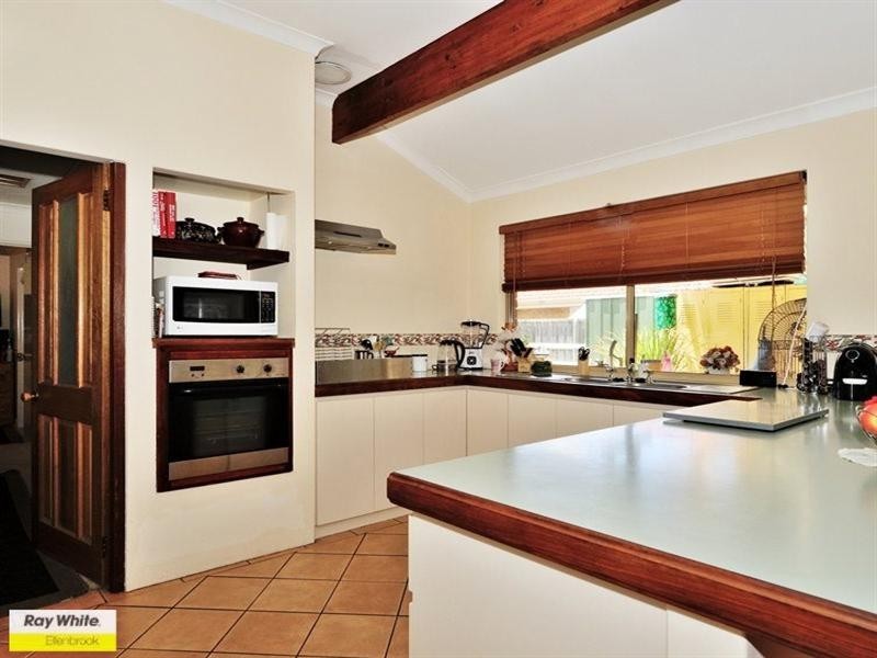 36 Parrotbush Crescent, Ellenbrook WA 6069