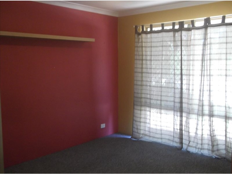 8 Starbush Crescent, Ellenbrook WA 6069