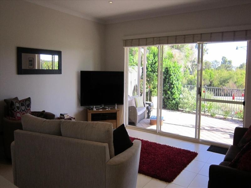 14 Hirani Link, Aveley WA 6069