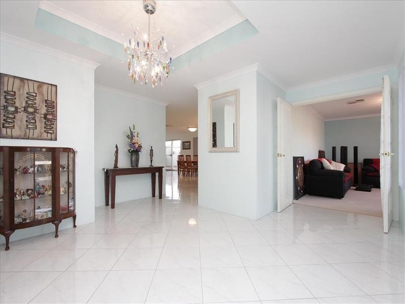 7 Tuross Way, Ellenbrook WA 6069