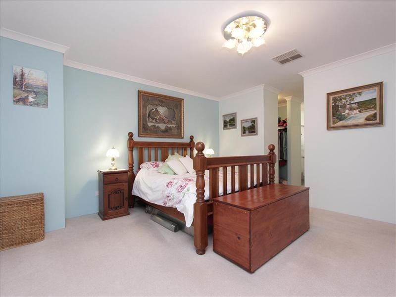 7 Tuross Way, Ellenbrook WA 6069