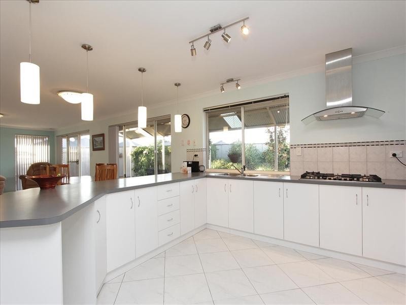 7 Tuross Way, Ellenbrook WA 6069