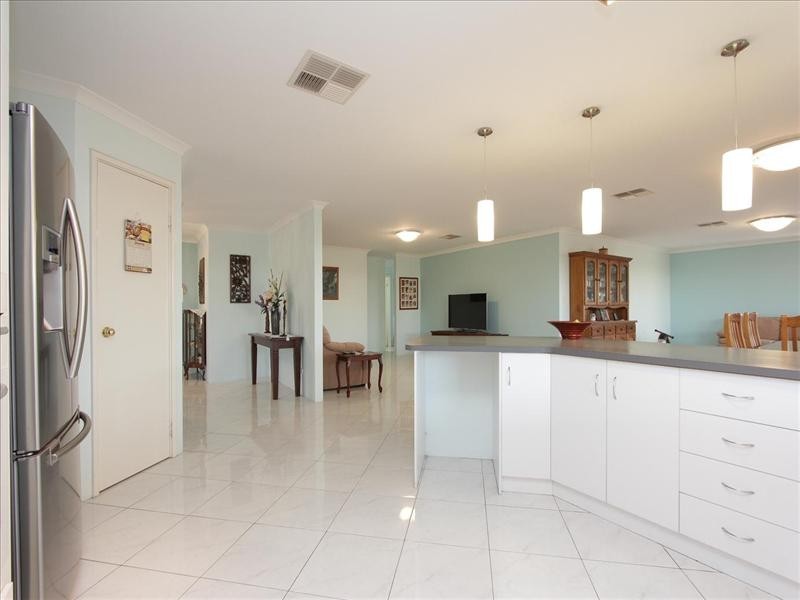 7 Tuross Way, Ellenbrook WA 6069