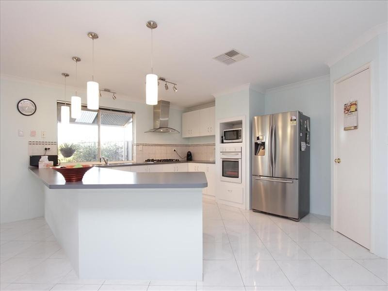 7 Tuross Way, Ellenbrook WA 6069