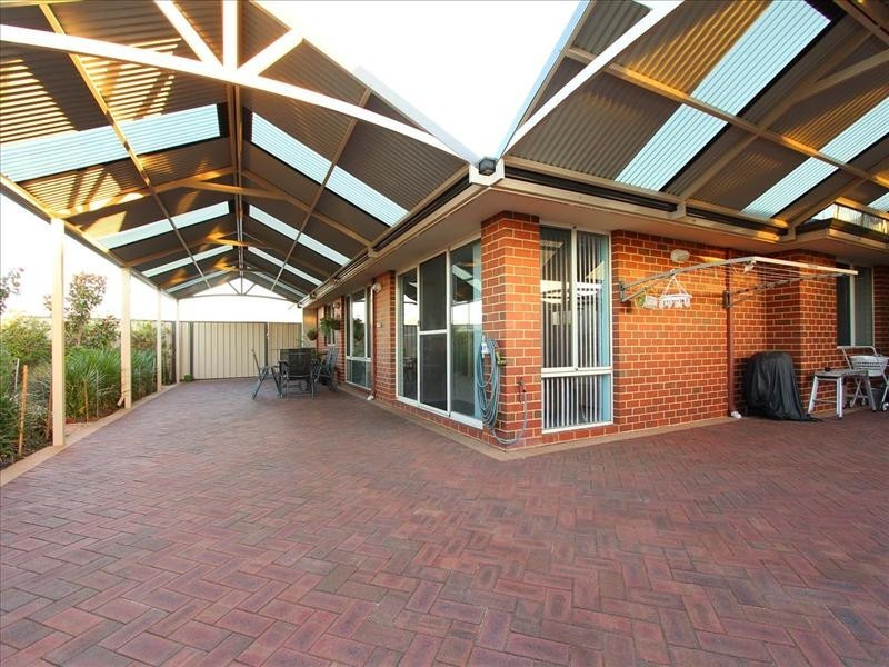 7 Tuross Way, Ellenbrook WA 6069