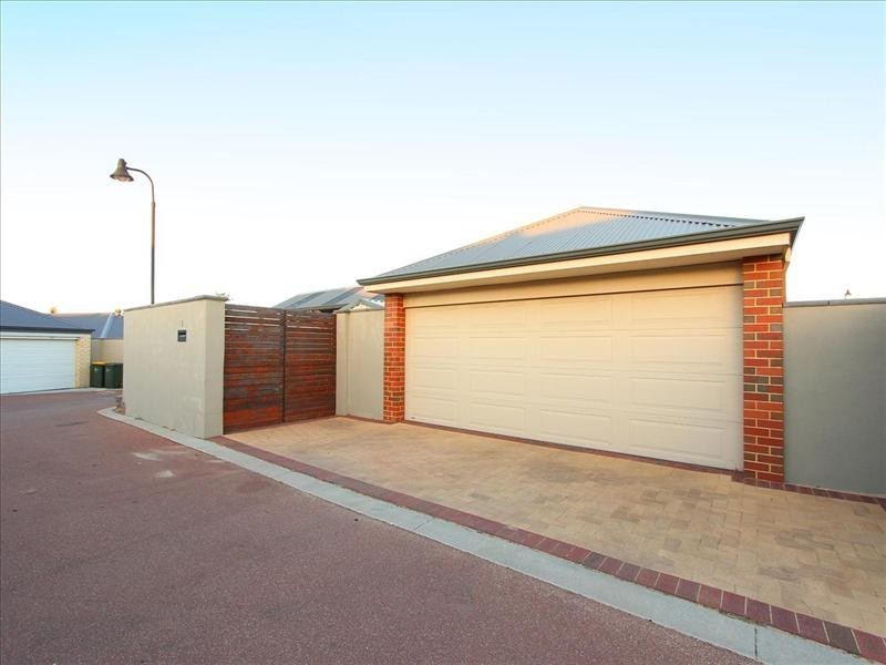 7 Tuross Way, Ellenbrook WA 6069