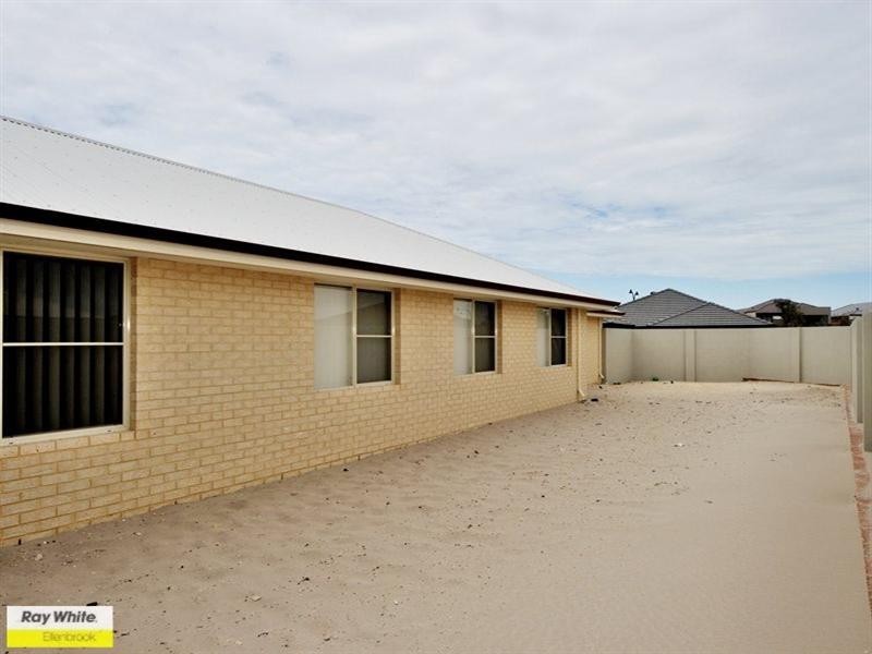 1/11 Castleferm Street, Ellenbrook WA 6069