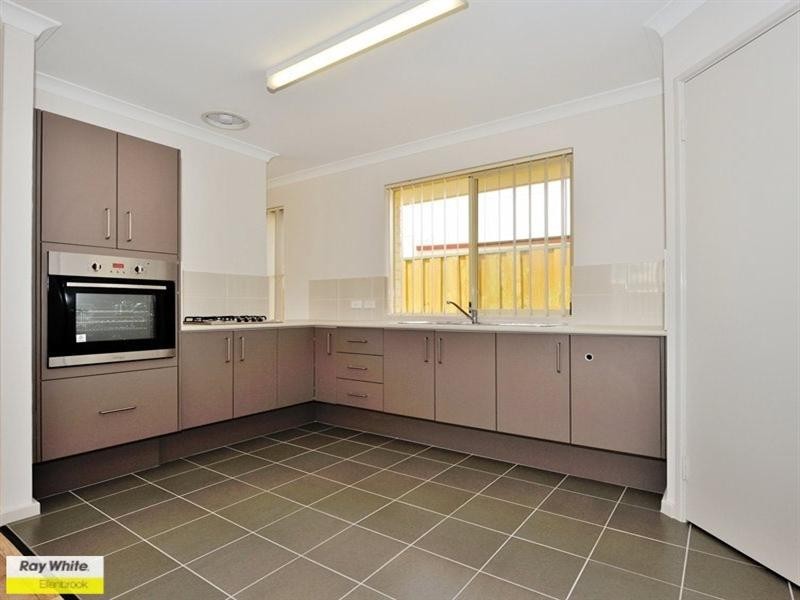1/11 Castleferm Street, Ellenbrook WA 6069