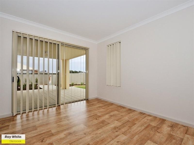 1/11 Castleferm Street, Ellenbrook WA 6069