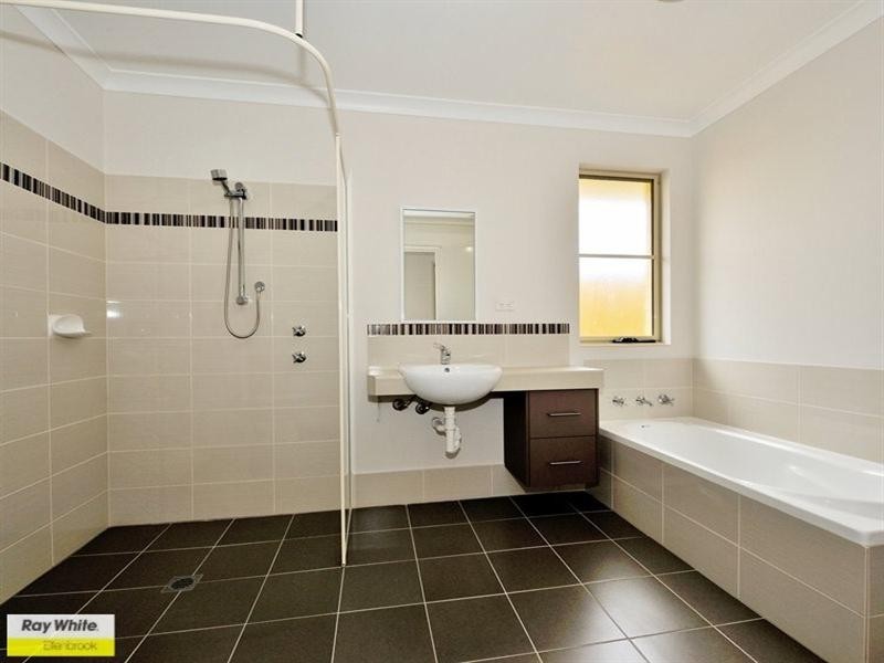 1/11 Castleferm Street, Ellenbrook WA 6069