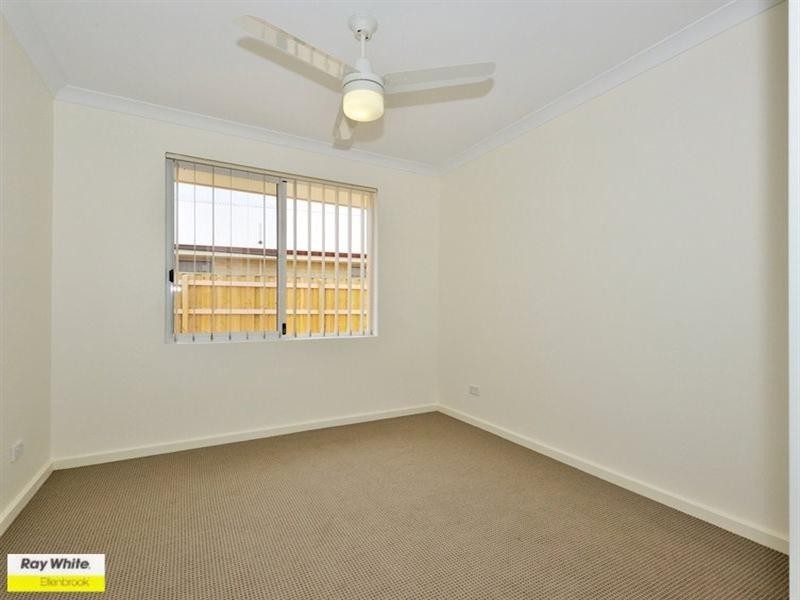 2/11 Castlefern Street, Ellenbrook WA 6069
