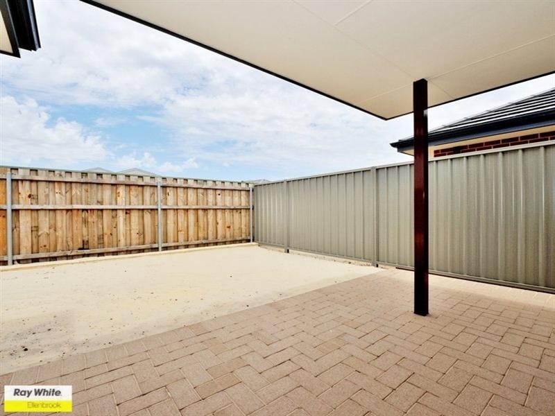 Unit 3/4 Tickner Parade, Ellenbrook WA 6069