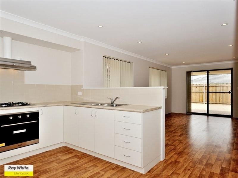 Unit 1/4 Tickner Parade, Ellenbrook WA 6069