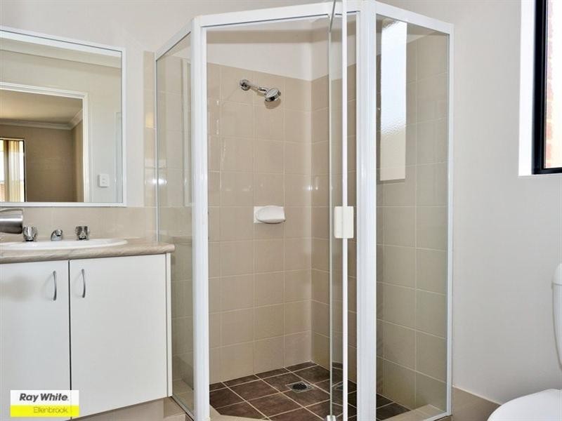 Unit 1/4 Tickner Parade, Ellenbrook WA 6069