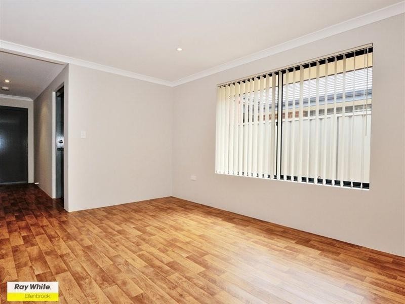 Unit 1/4 Tickner Parade, Ellenbrook WA 6069