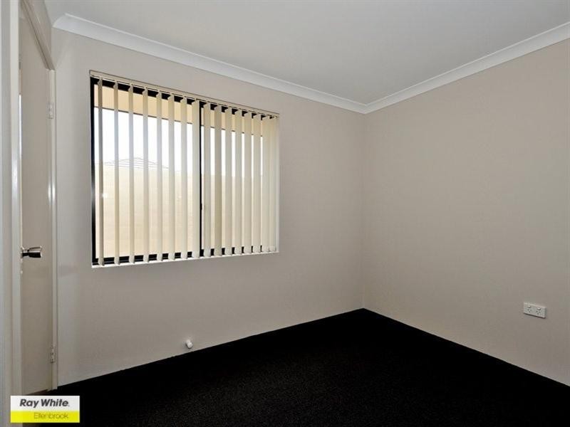 Unit 1/4 Tickner Parade, Ellenbrook WA 6069