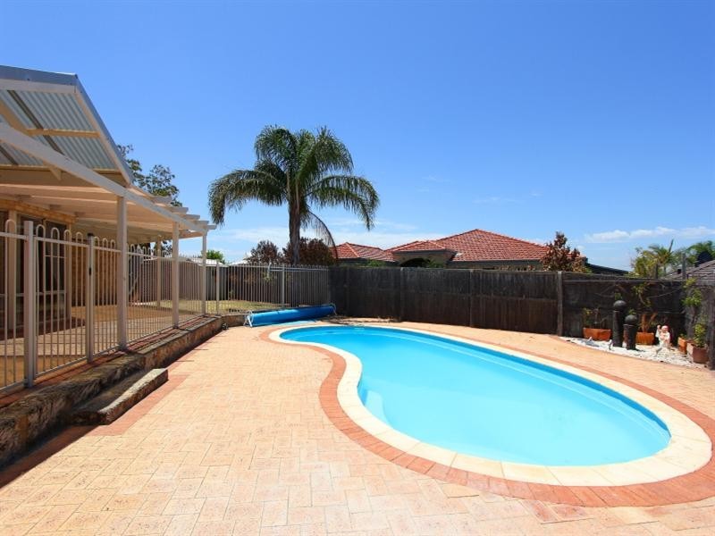 14 Dawnview Rise, Ellenbrook WA 6069