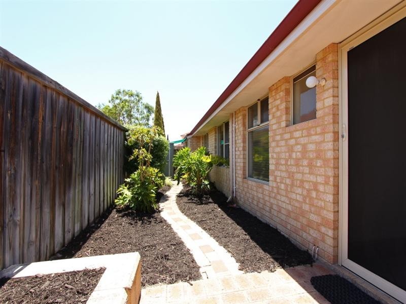 14 Dawnview Rise, Ellenbrook WA 6069