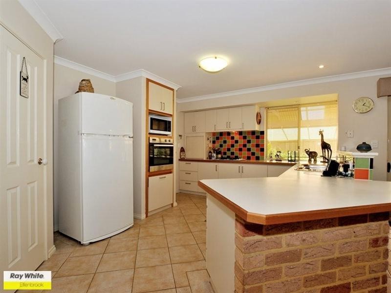 38 Bronzewing Avenue, Ellenbrook WA 6069