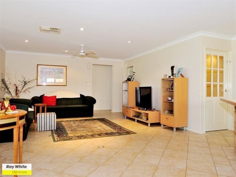 38 Bronzewing Avenue, Ellenbrook WA 6069