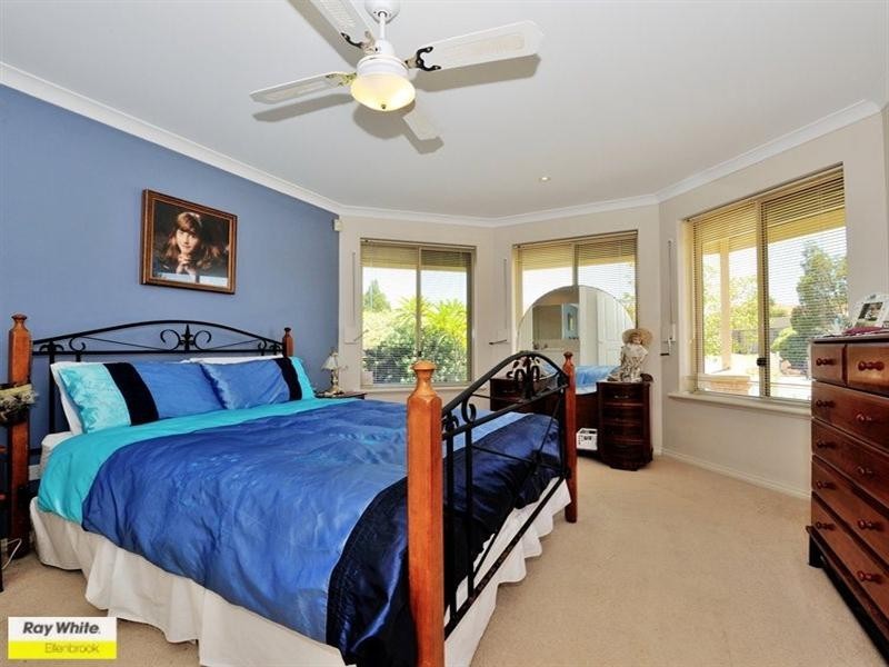 38 Bronzewing Avenue, Ellenbrook WA 6069