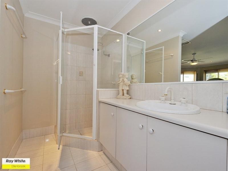 38 Bronzewing Avenue, Ellenbrook WA 6069