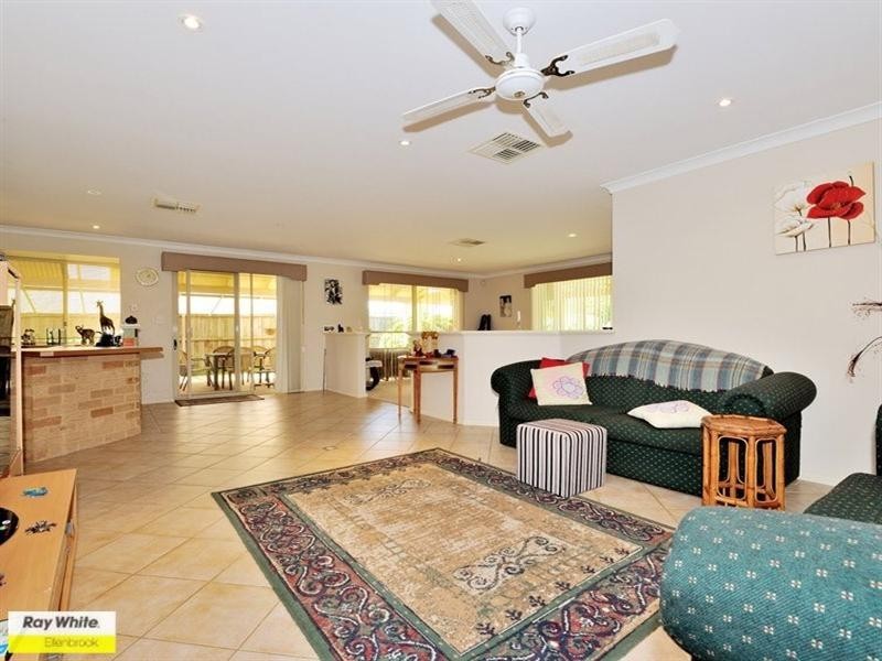 38 Bronzewing Avenue, Ellenbrook WA 6069