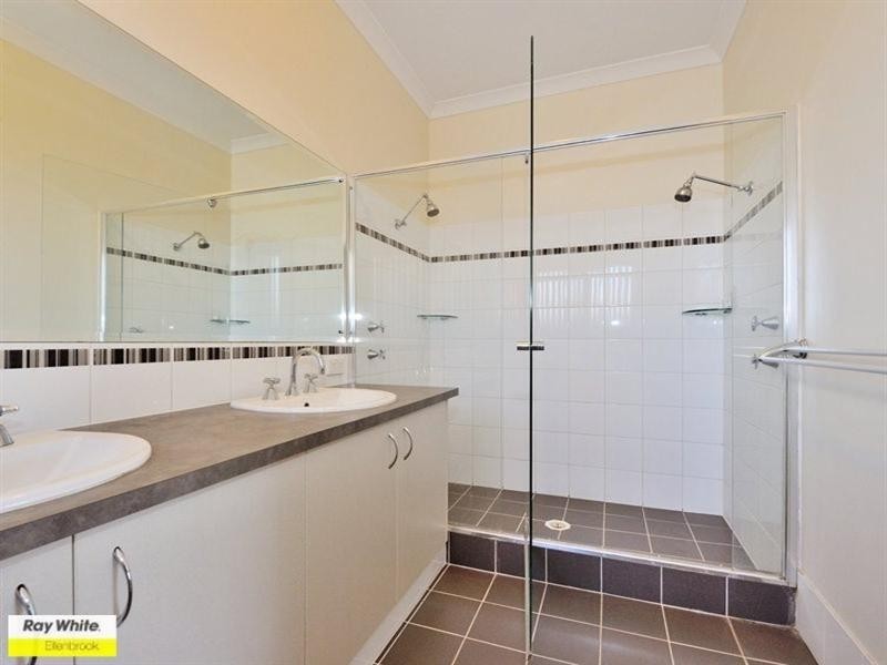 35 Birkett Circle, Ellenbrook WA 6069