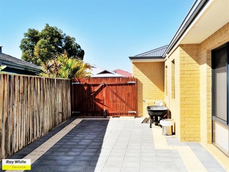 35 Birkett Circle, Ellenbrook WA 6069