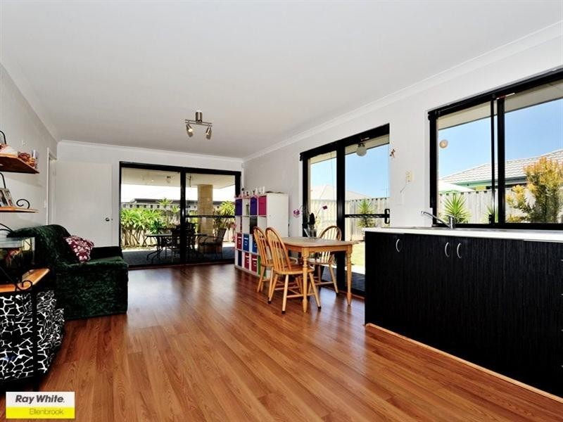 1 Ginnini Lane, Ellenbrook WA 6069