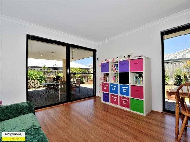 1 Ginnini Lane, Ellenbrook WA 6069