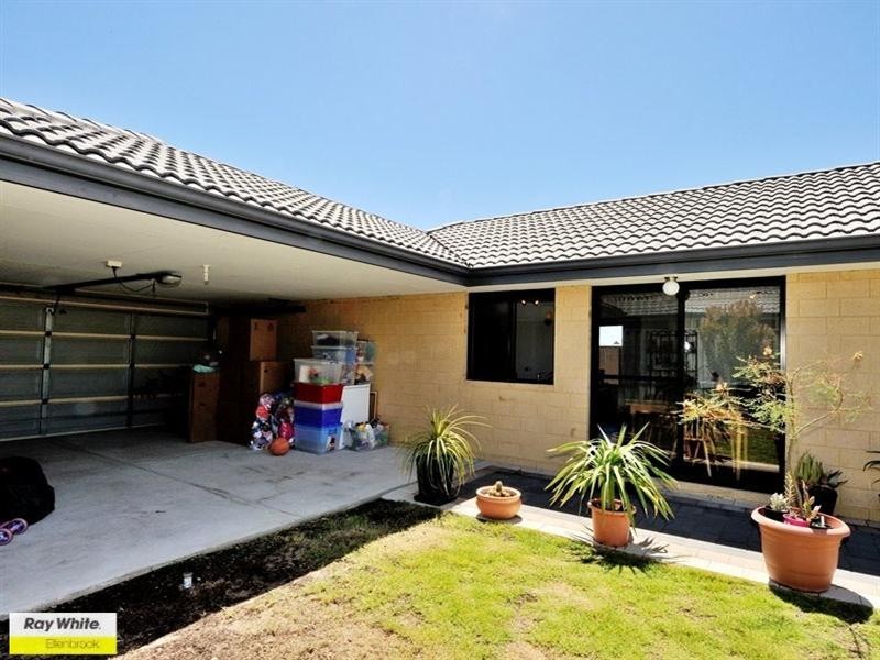 1 Ginnini Lane, Ellenbrook WA 6069