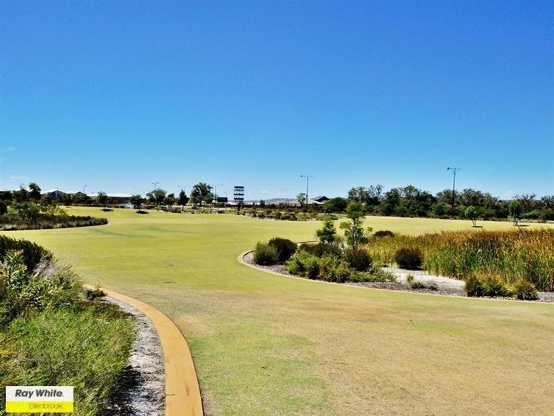 1 Ginnini Lane, Ellenbrook WA 6069