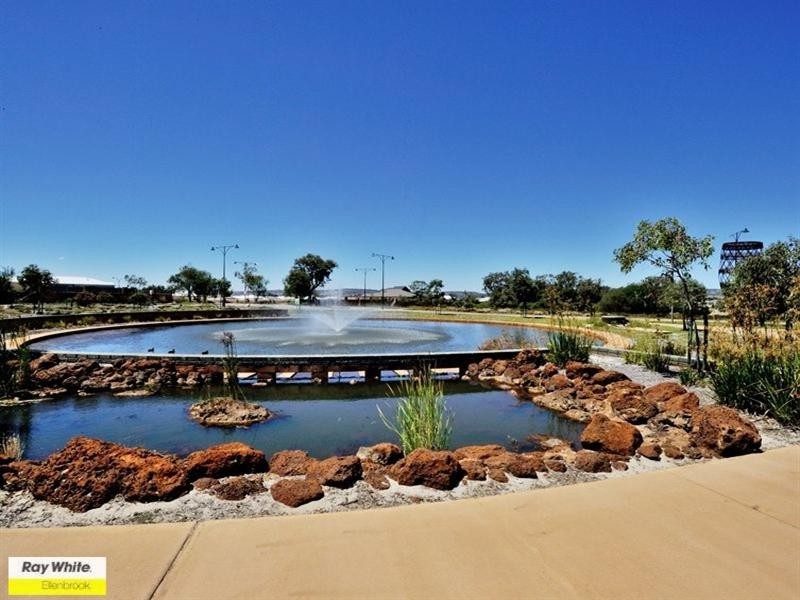 1 Ginnini Lane, Ellenbrook WA 6069
