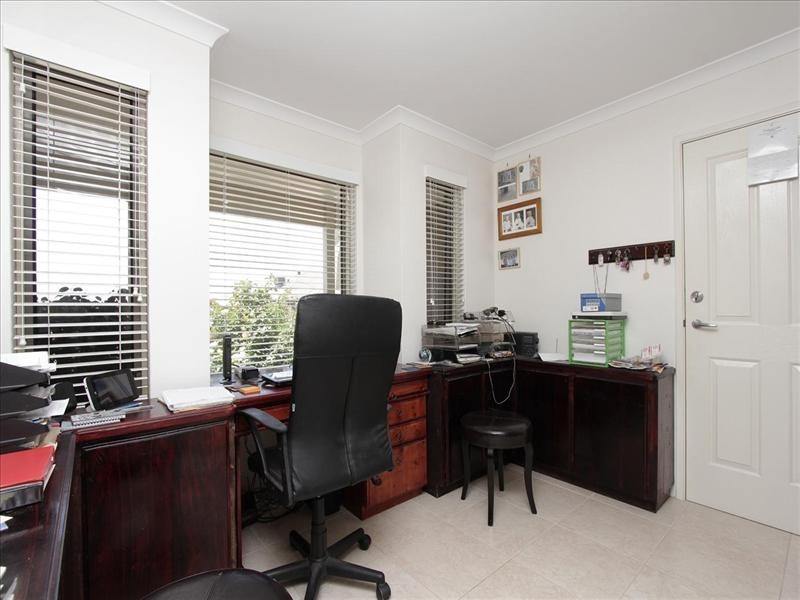 15 Kalinga Drive, Ellenbrook WA 6069