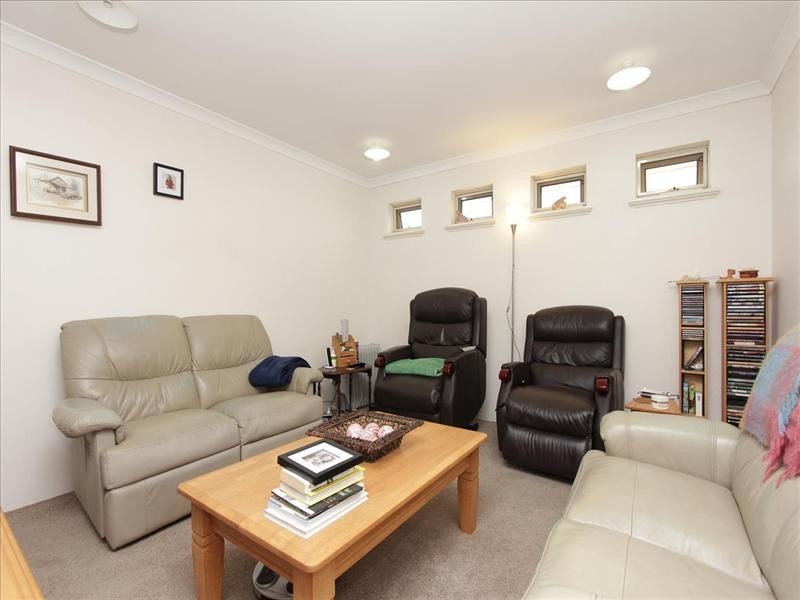 15 Kalinga Drive, Ellenbrook WA 6069