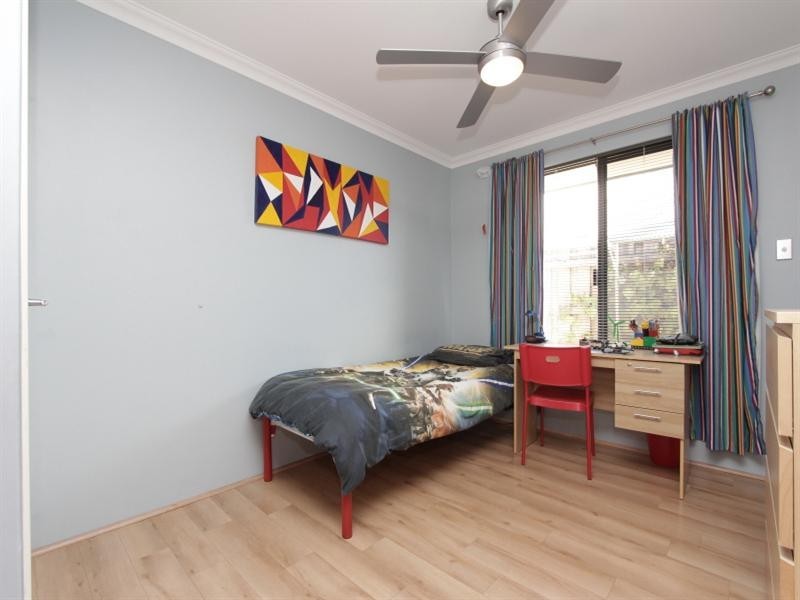 25 Farmaner Parkway, Ellenbrook WA 6069