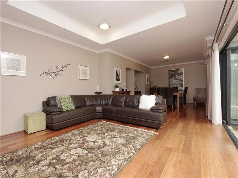 49 Birkett Circle, Ellenbrook WA 6069