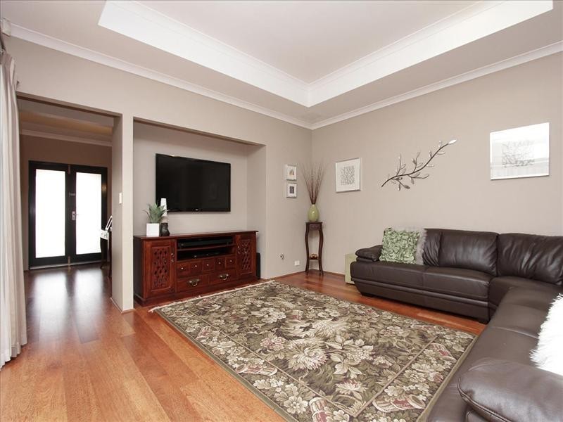 49 Birkett Circle, Ellenbrook WA 6069