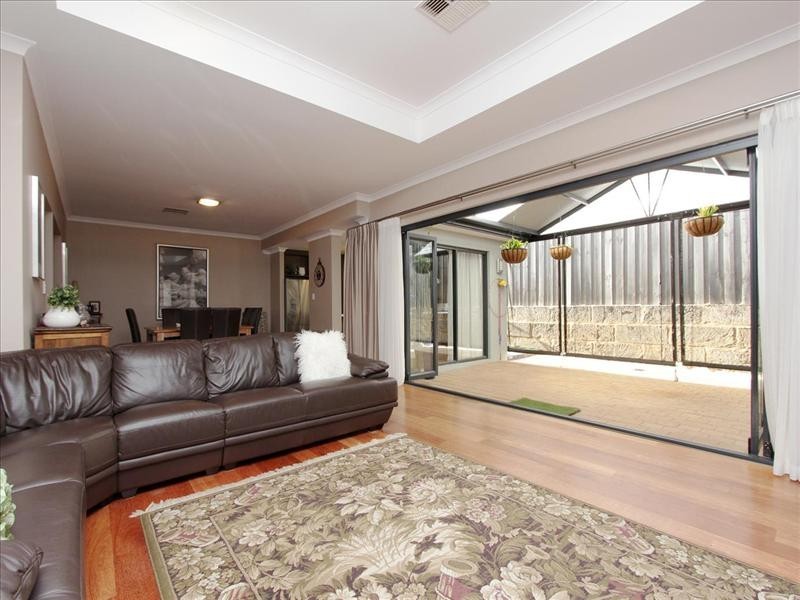 49 Birkett Circle, Ellenbrook WA 6069