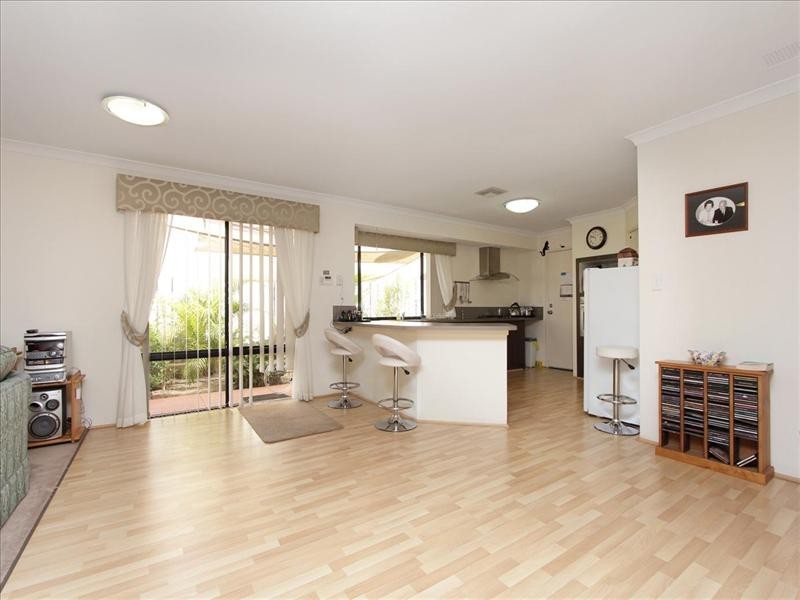 111 Granesse Drive, Ellenbrook WA 6069