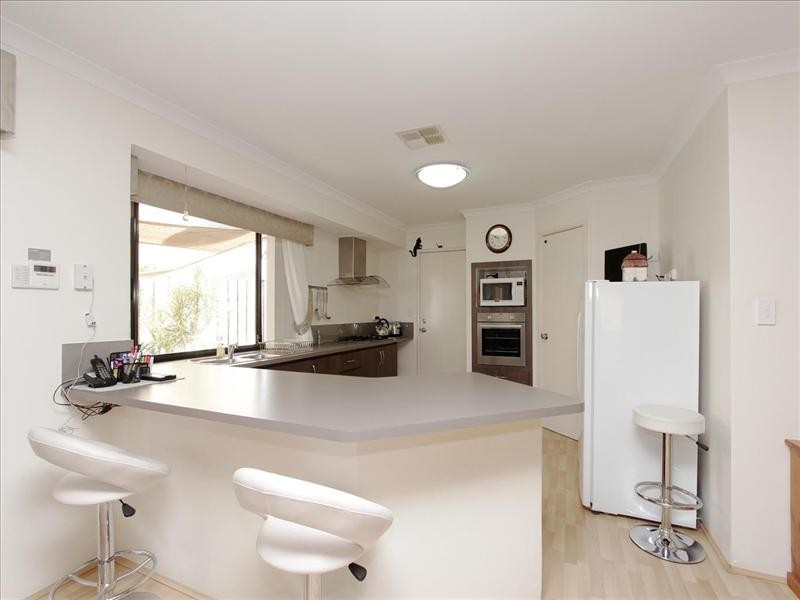 111 Granesse Drive, Ellenbrook WA 6069