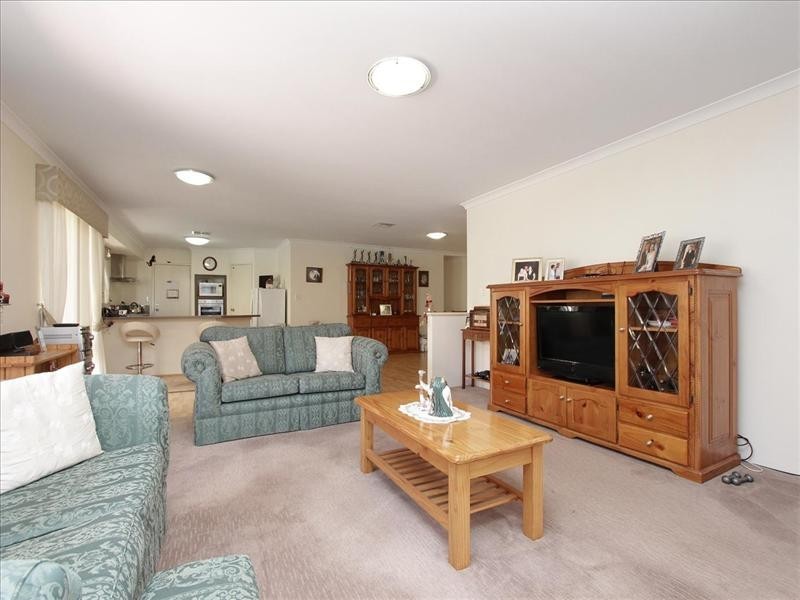 111 Granesse Drive, Ellenbrook WA 6069