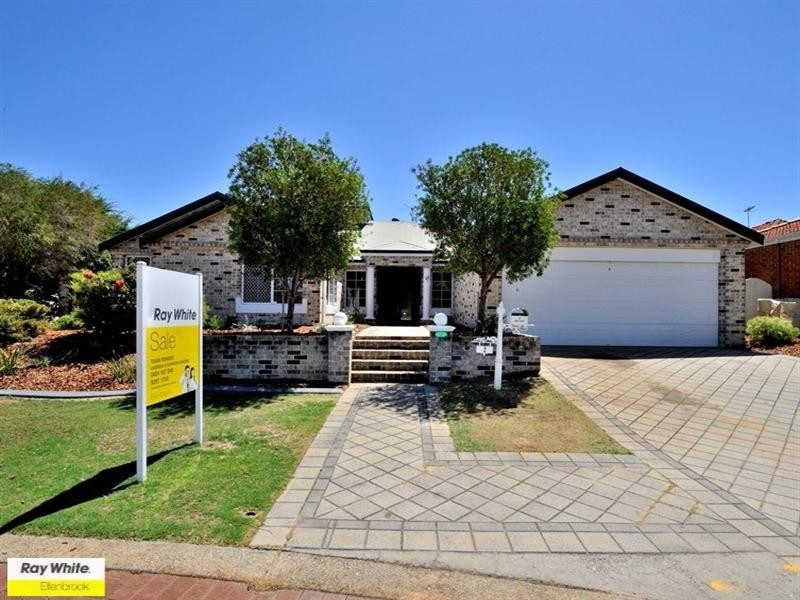 2 Merlot Court, The Vines WA 6069