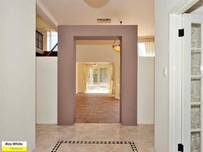 2 Merlot Court, The Vines WA 6069